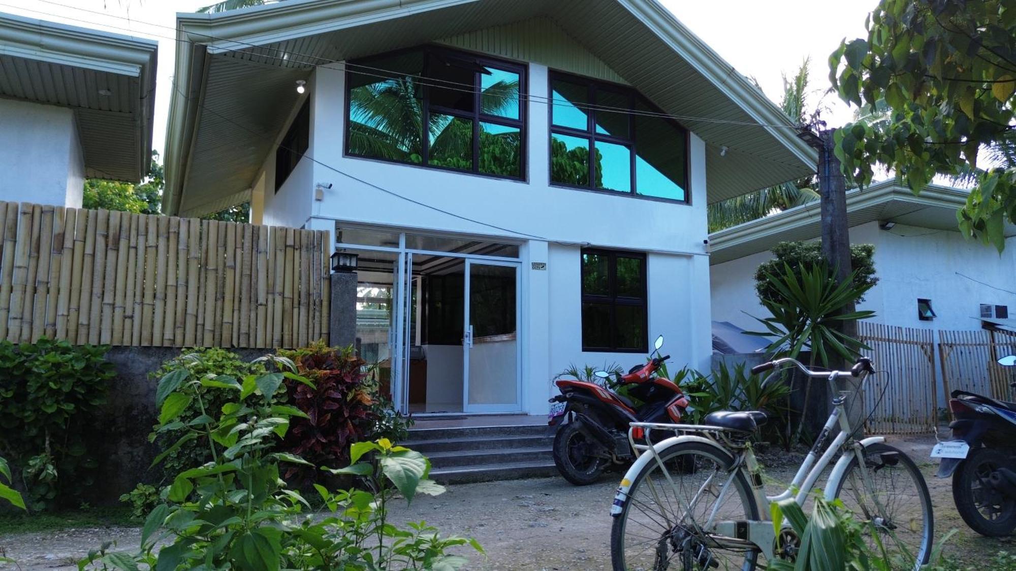 General'S Hideout Siargao Hotel Хенерал Луна Екстериор снимка