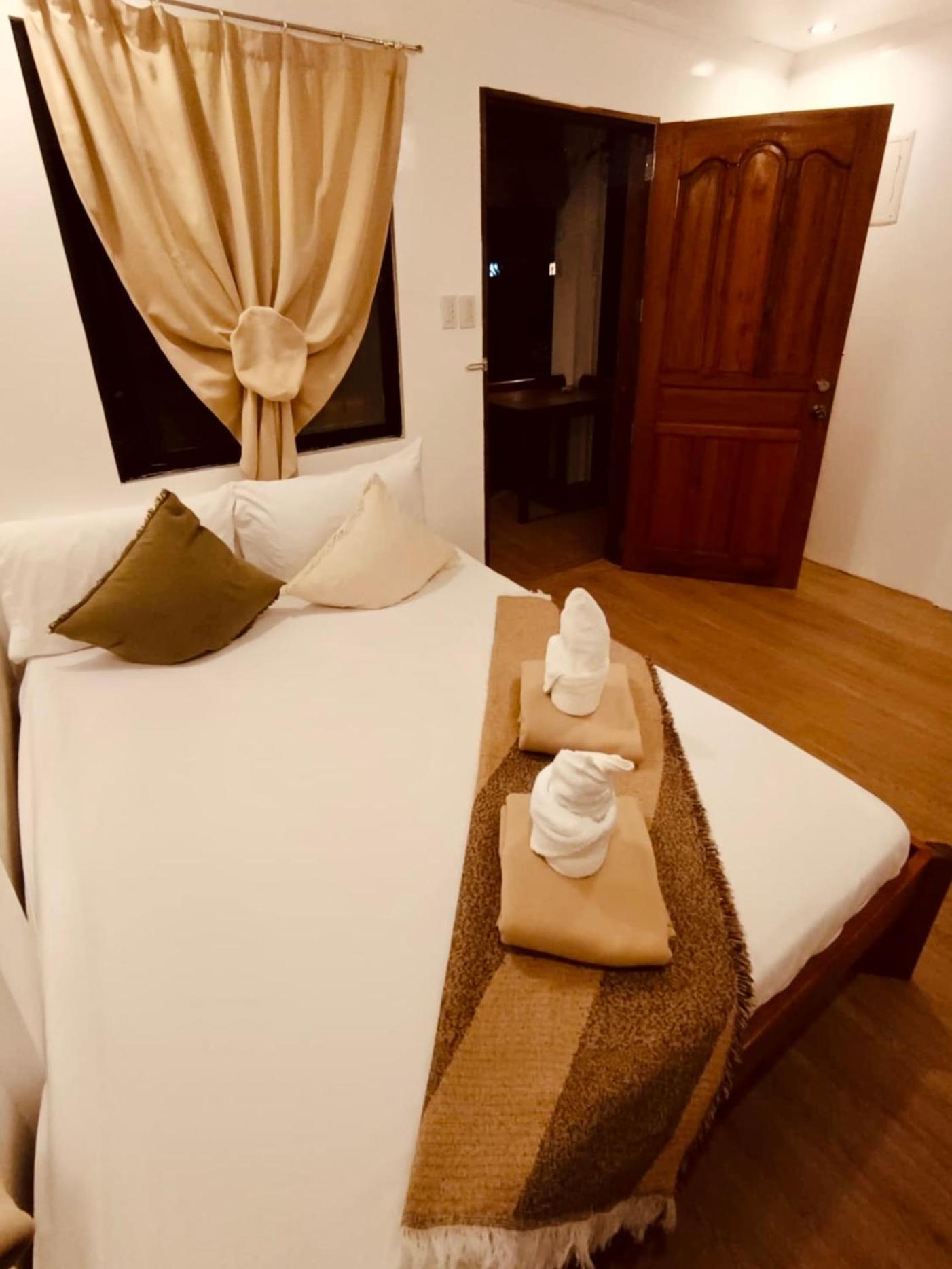 General'S Hideout Siargao Hotel Хенерал Луна Екстериор снимка